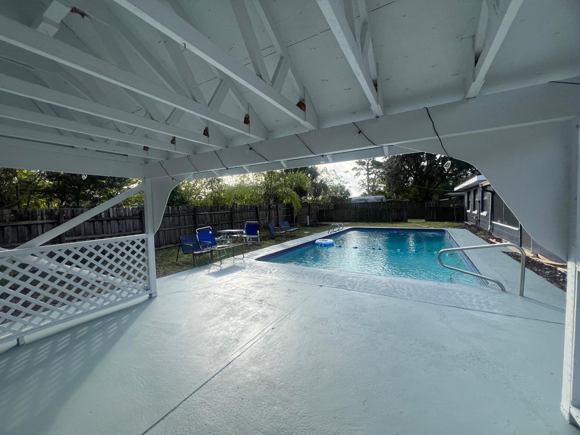 Pool House Oasis Titusville Exterior photo